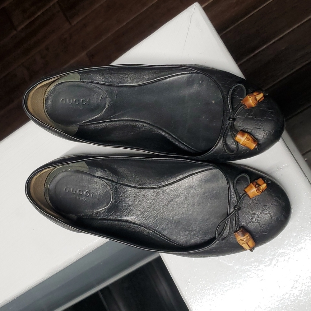 Gucci black flats